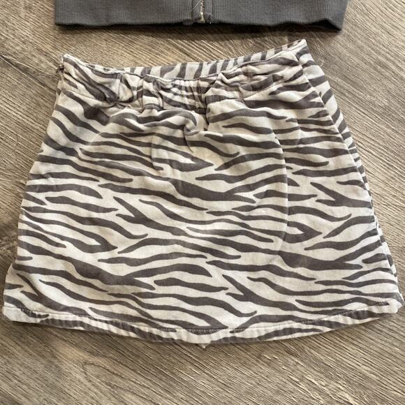 Gymboree Gray Velour Sweat Jacket and Skirt Size 4 - Picture 5 of 9